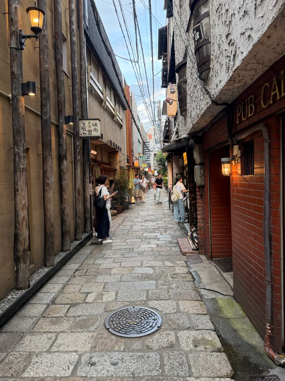 法善寺橫丁的石板路與巷弄建築